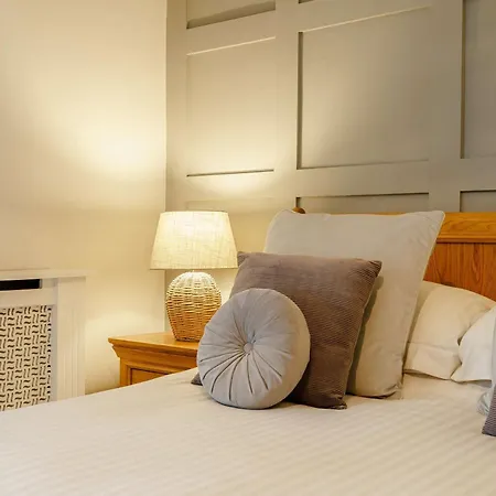 3 Bed House With Hot Tub - Terrace * Great Ayton